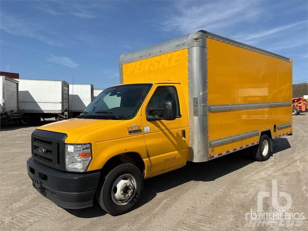 Ford E350 Pakettiautot
