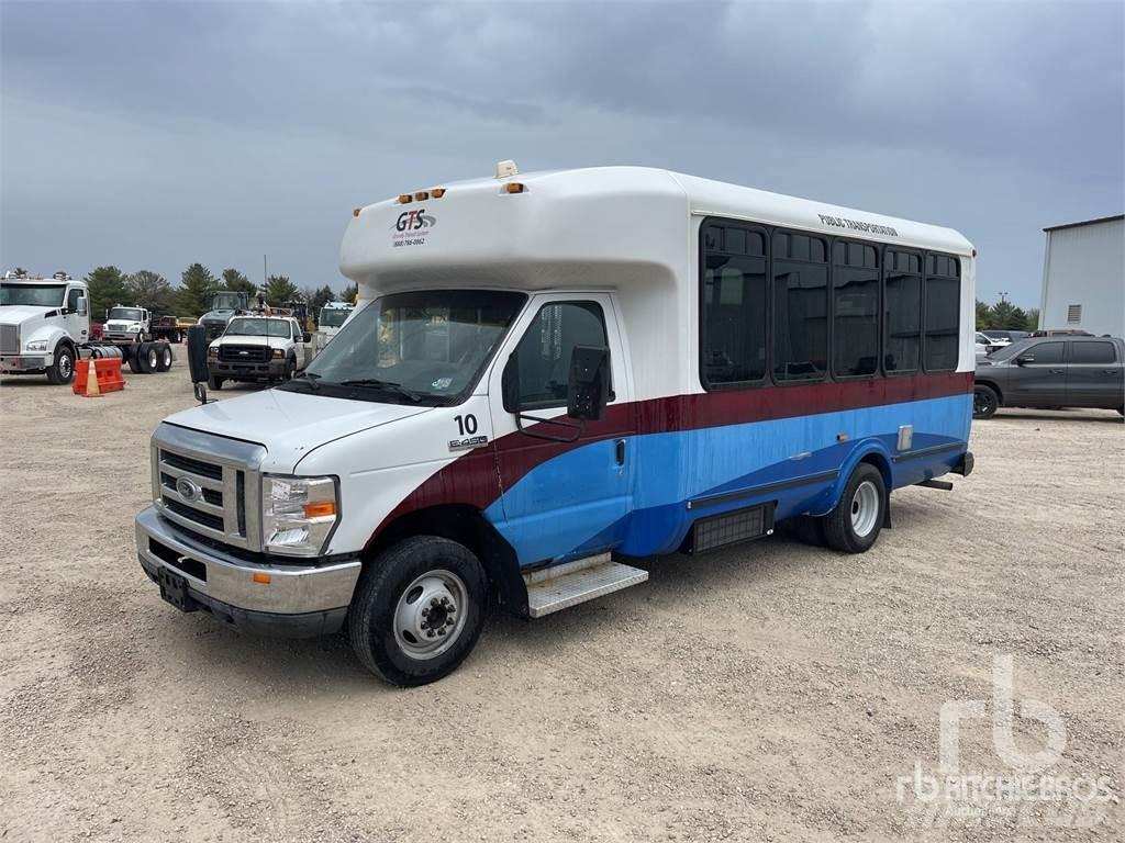 Ford E450 Linjaliikennebussit