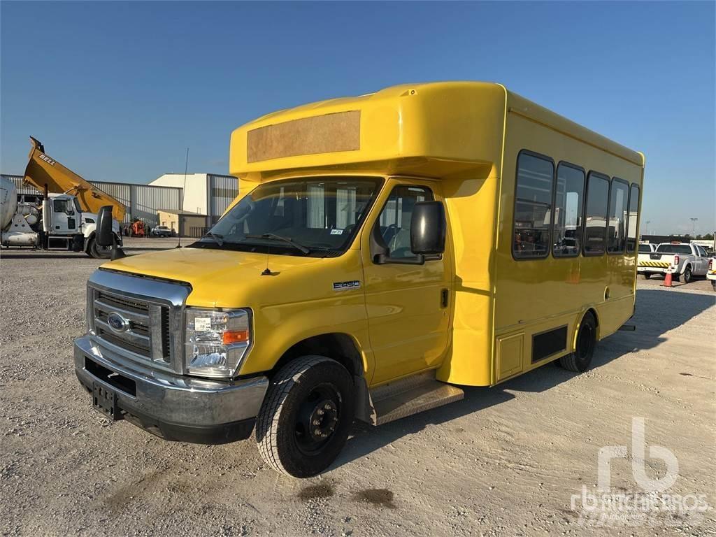 Ford E450 Linjaliikennebussit