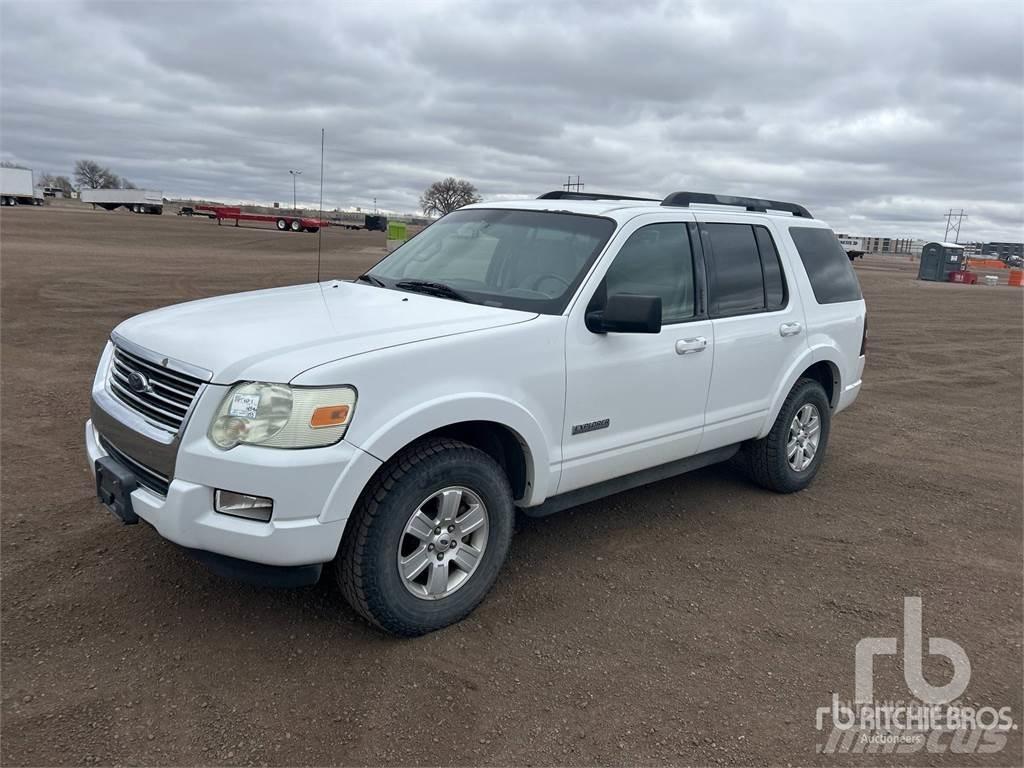 Ford EXPLORER Lava-autot