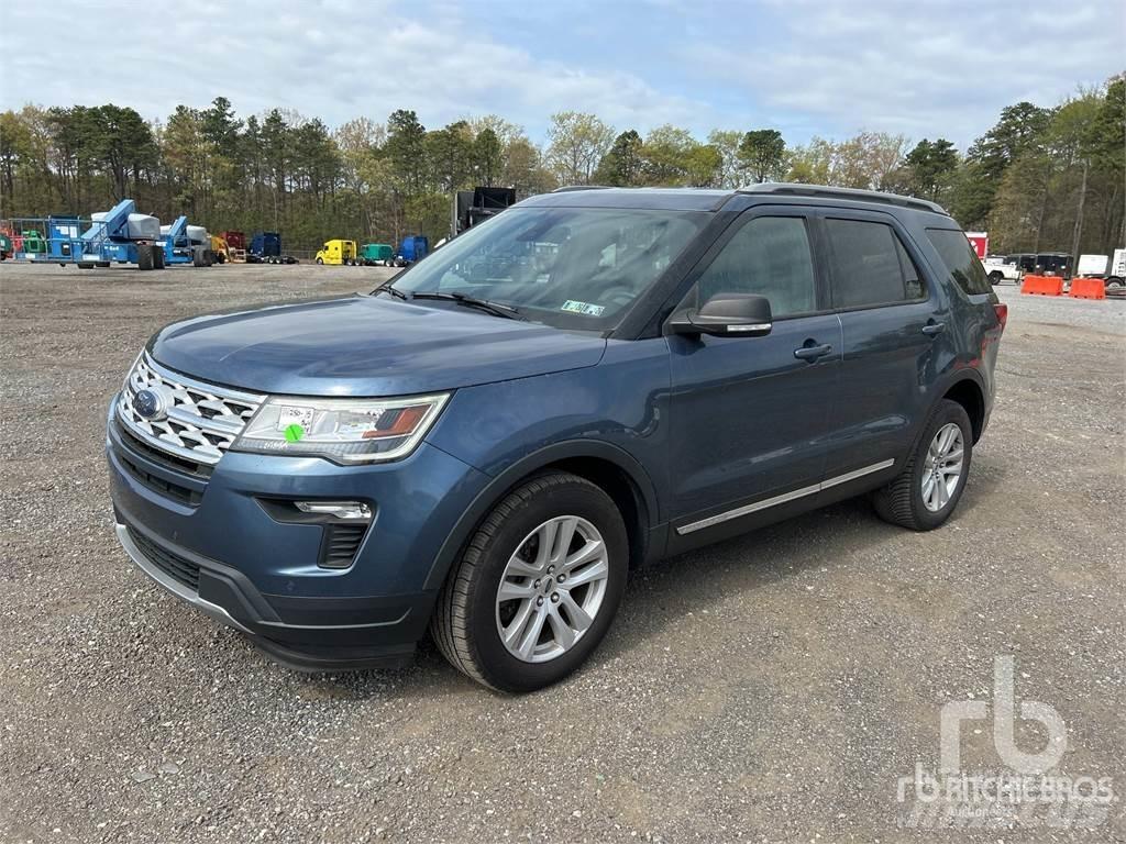 Ford EXPLORER Lava-autot