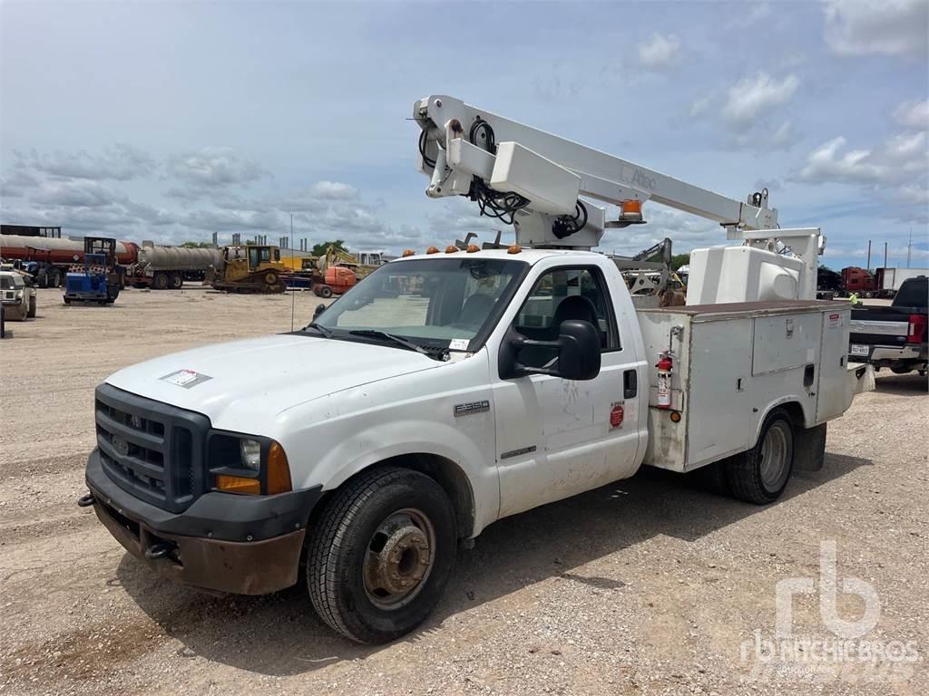 Ford F-350 Hinattavat henkilönostimet