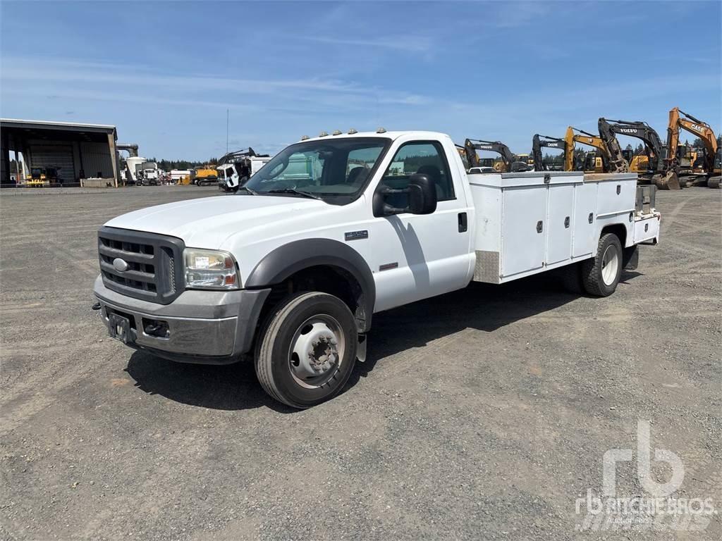 Ford F-550 Tienhoitoautot