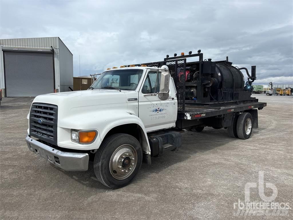 Ford F800 Bitumin levittäjät