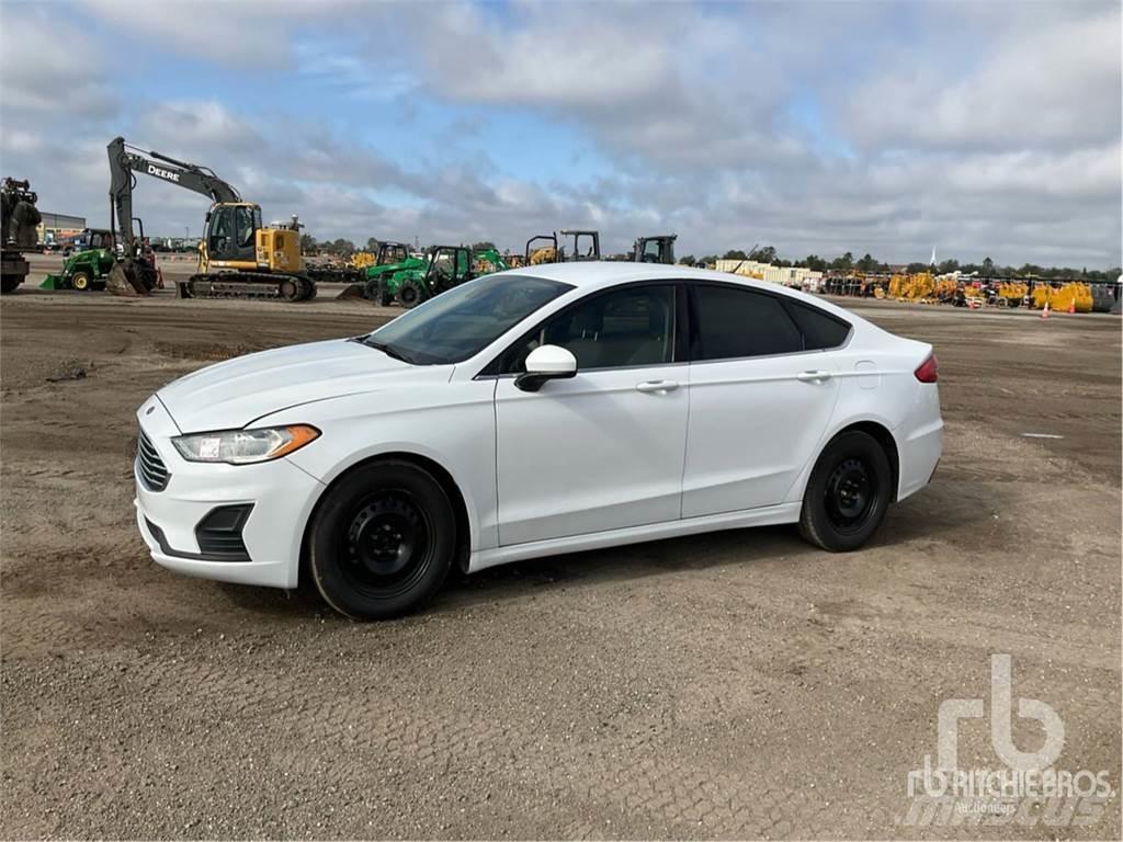 Ford FUSION Henkilöautot
