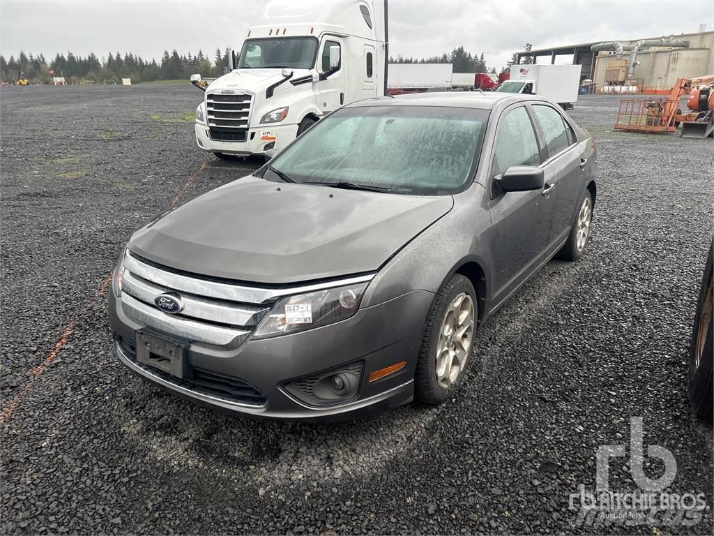 Ford FUSION Henkilöautot