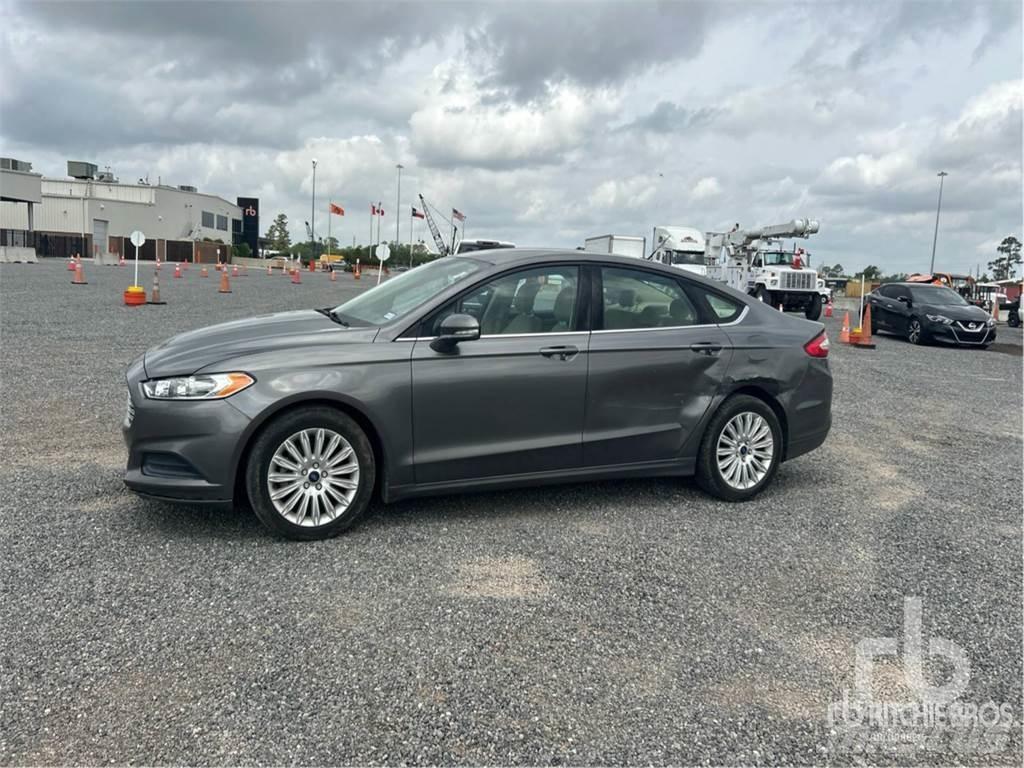 Ford FUSION Henkilöautot