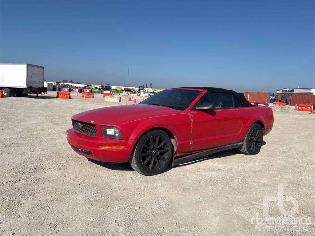 Ford MUSTANG Henkilöautot