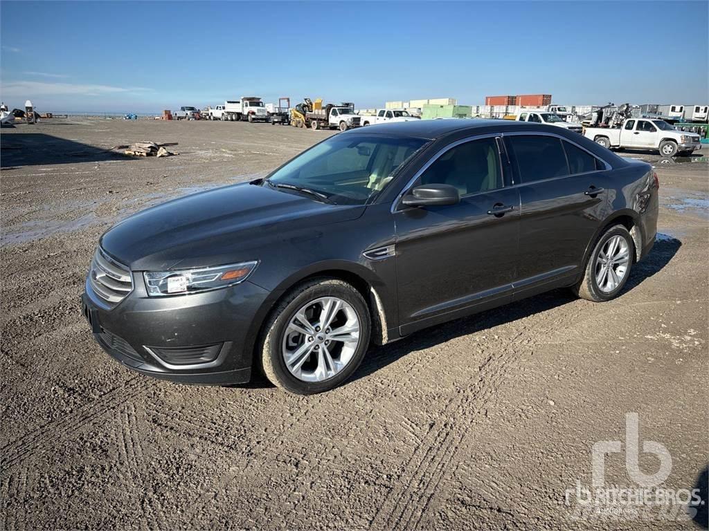 Ford TAURUS Henkilöautot