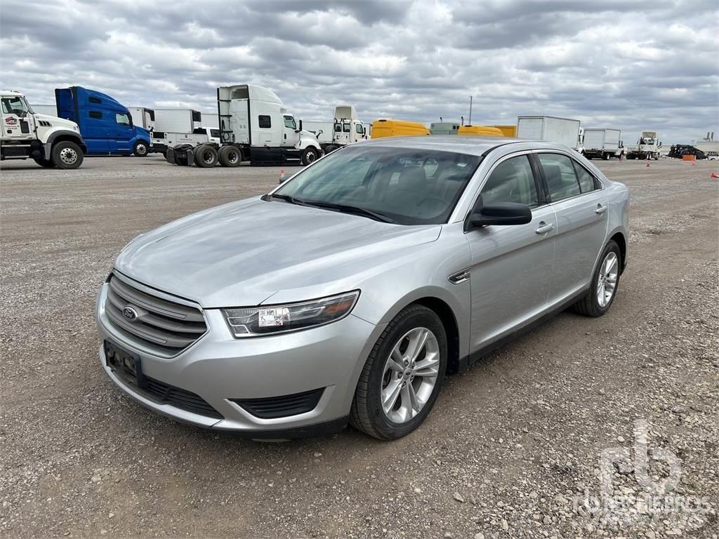 Ford TAURUS Henkilöautot