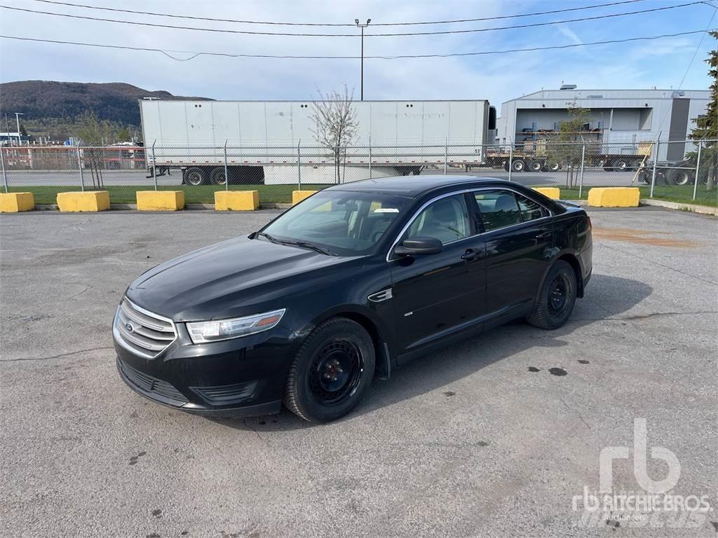 Ford TAURUS Henkilöautot
