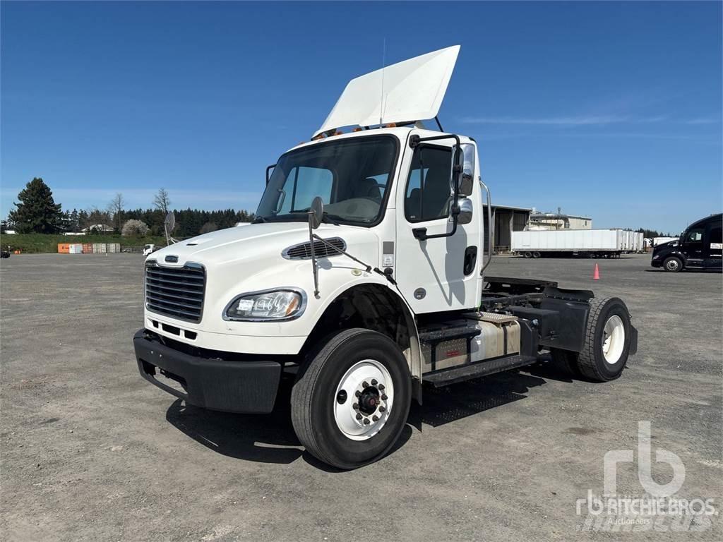 Freightliner M2 Vetopöytäautot