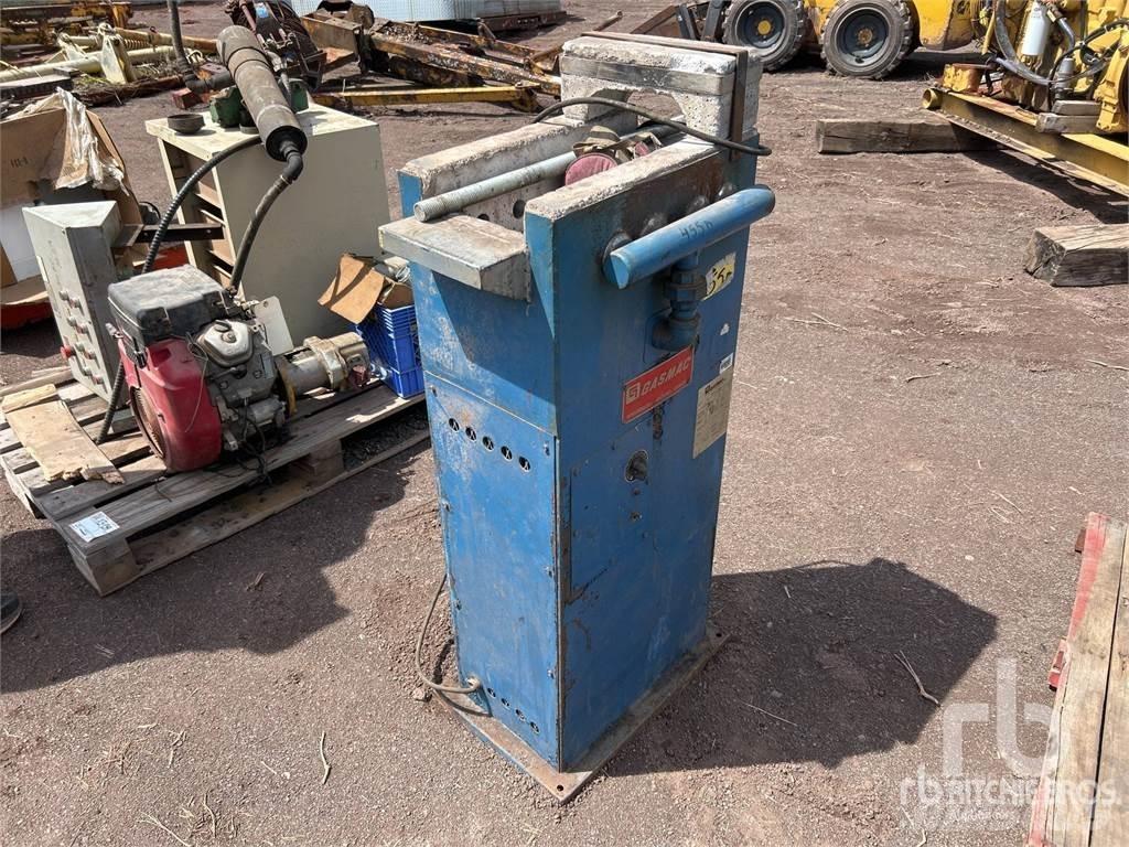  GAS MAC 5-5 Muut