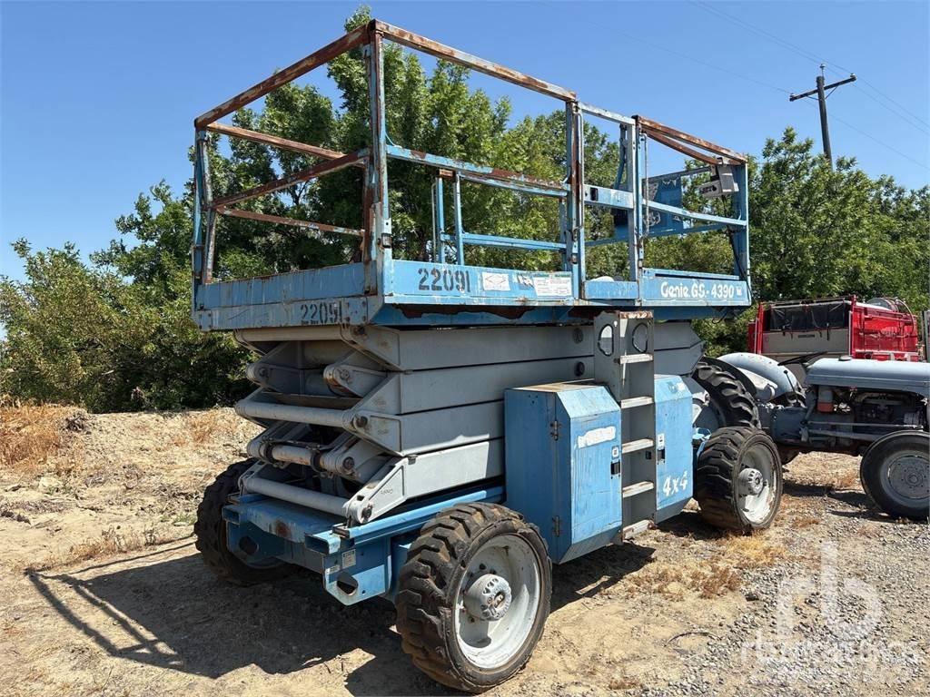 Genie GS-4390 Saksilavat