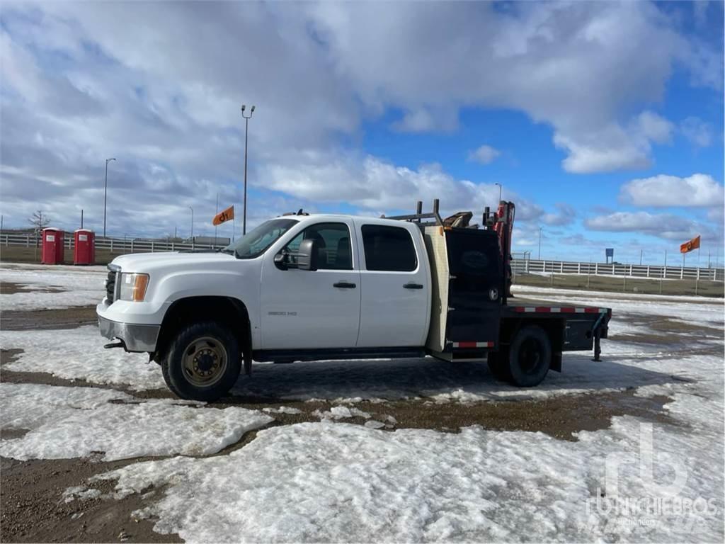 GMC 3500HD Nosturiautot