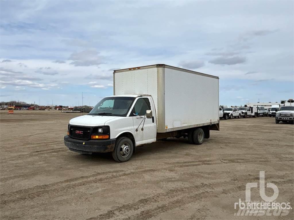 GMC G3500 Pakettiautot