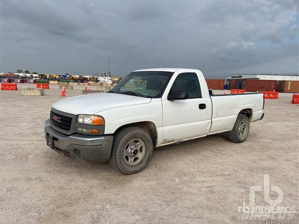 GMC SIERRA 1500 Lava-autot
