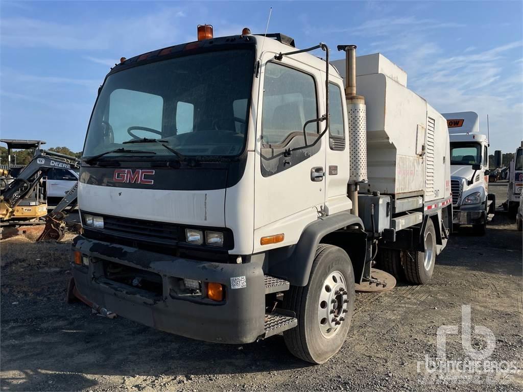 GMC T7500 Lakaisuautot