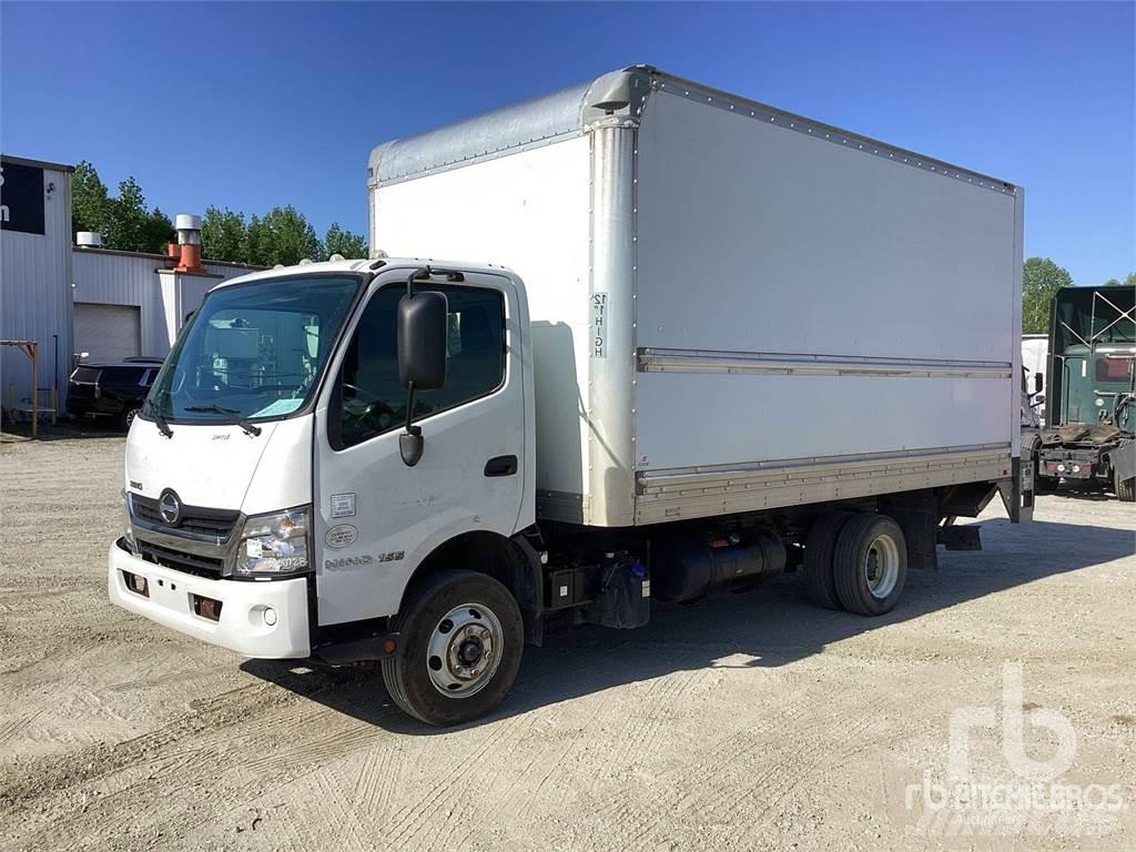 Hino 155 Pakettiautot