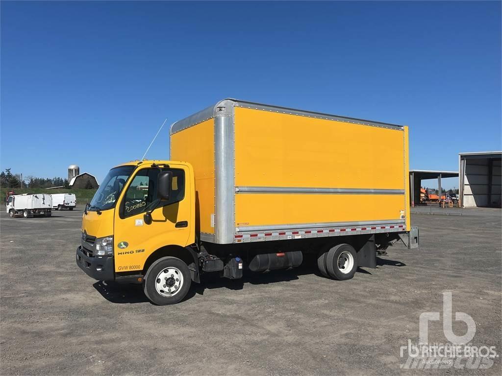 Hino 155 Pakettiautot