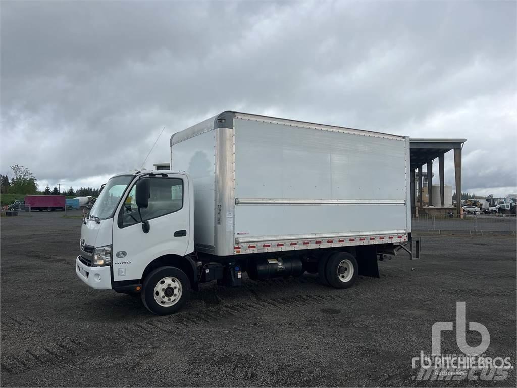 Hino 155 Pakettiautot