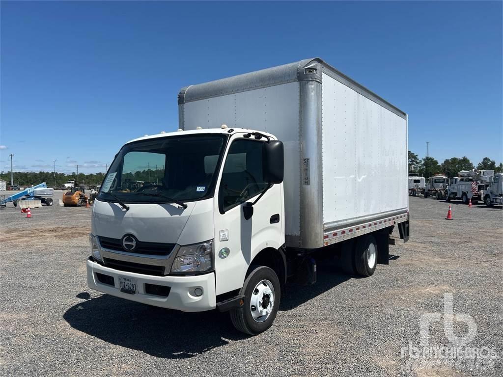 Hino 155 Pakettiautot