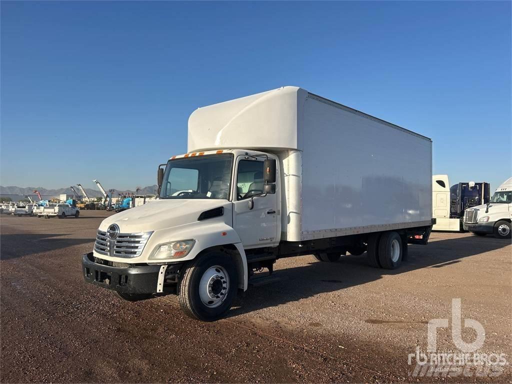 Hino 238 Pakettiautot