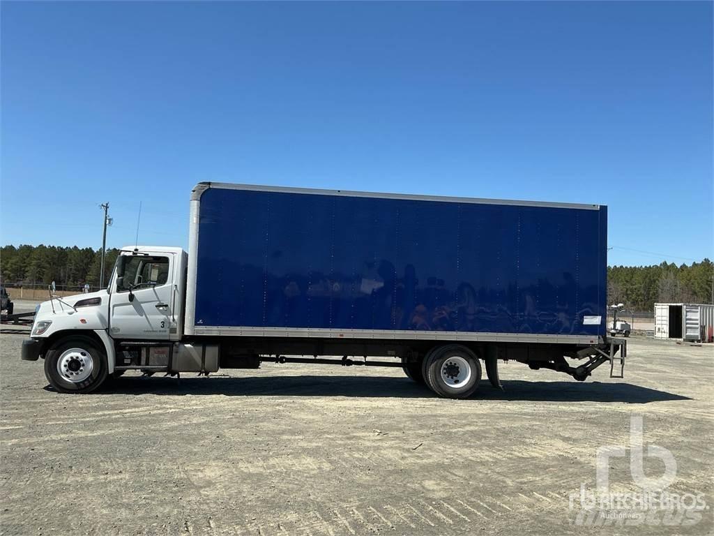 Hino 268 Pakettiautot