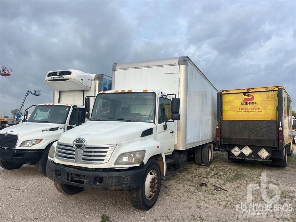 Hino 268 Pakettiautot