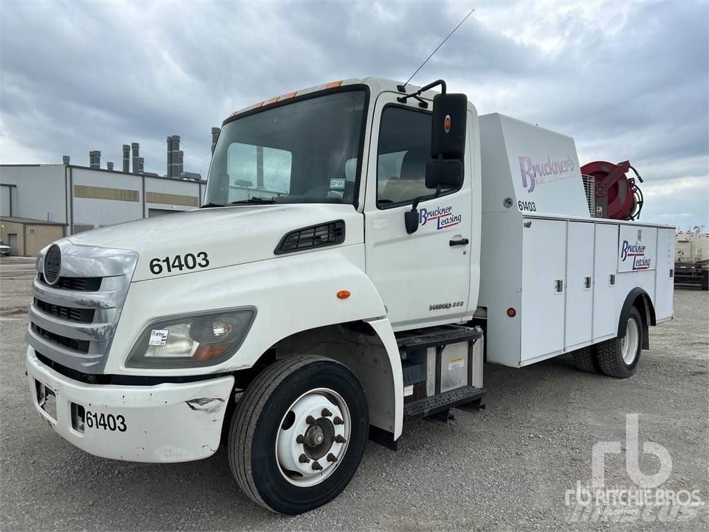 Hino 268 Tienhoitoautot