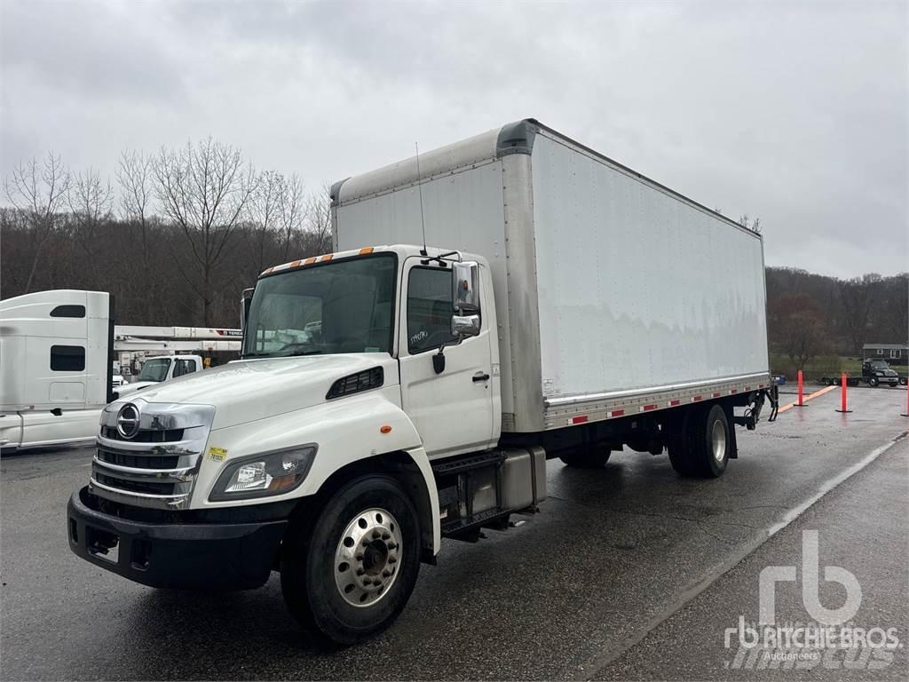 Hino 4x2 Pakettiautot