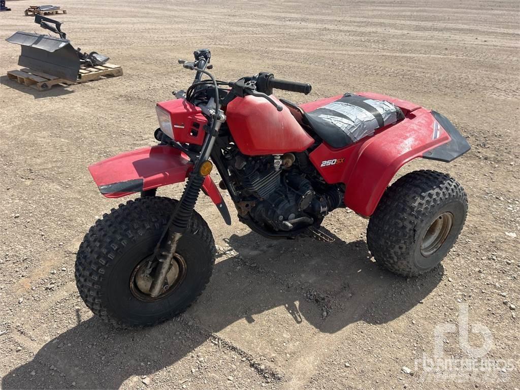 Honda 250SX Mönkijät