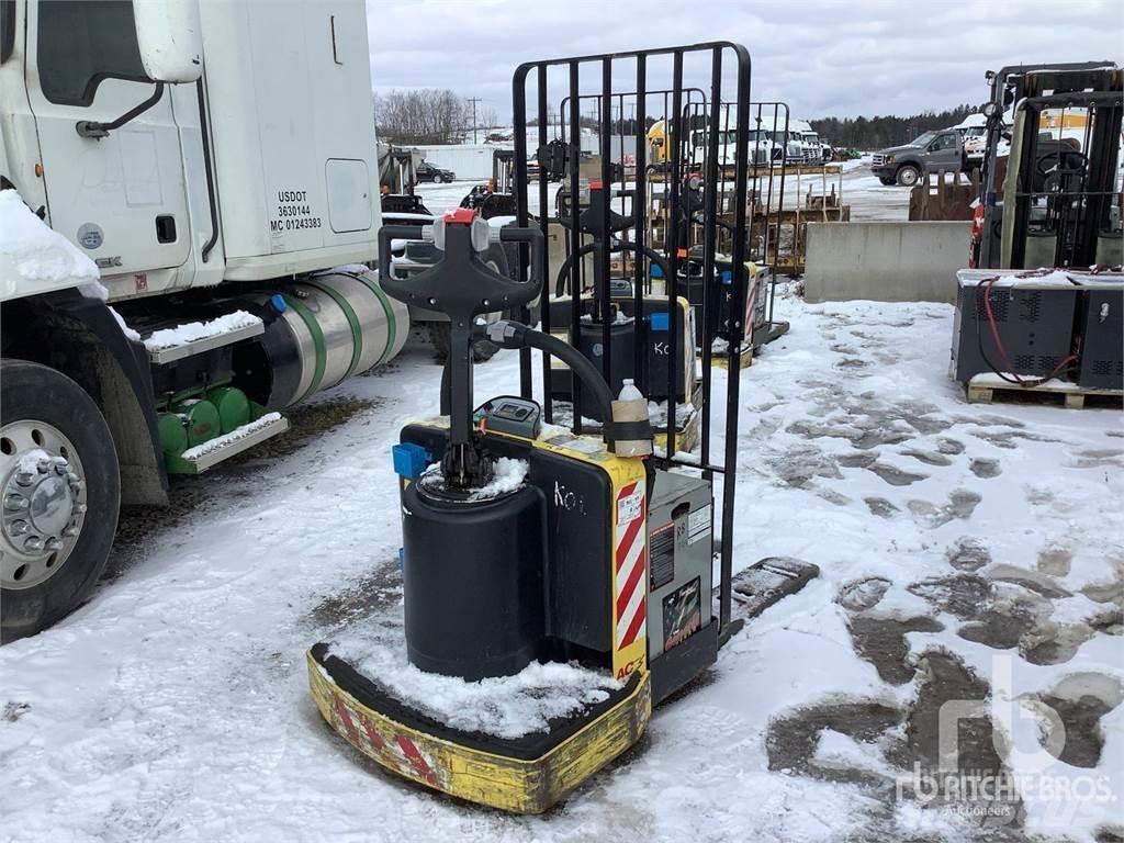 Hyster B60ZAC Kuormalavahyllyt