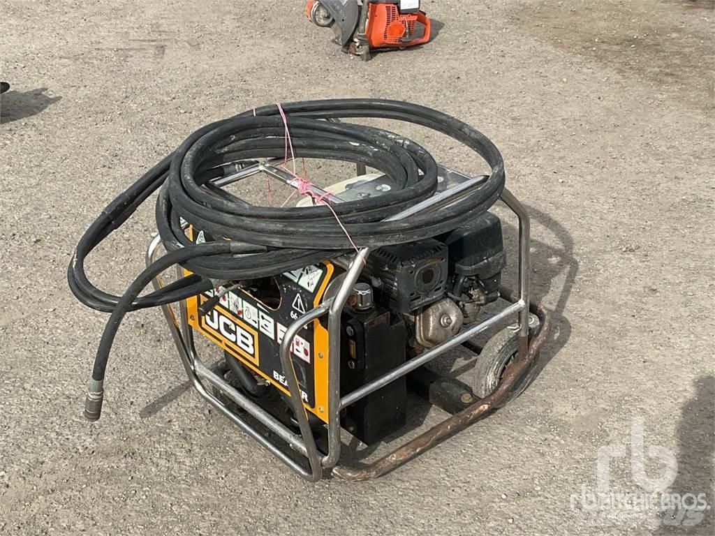 JCB BEAVER Puoliperävaunulavetit