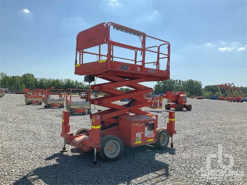 JLG 260MRT Saksilavat