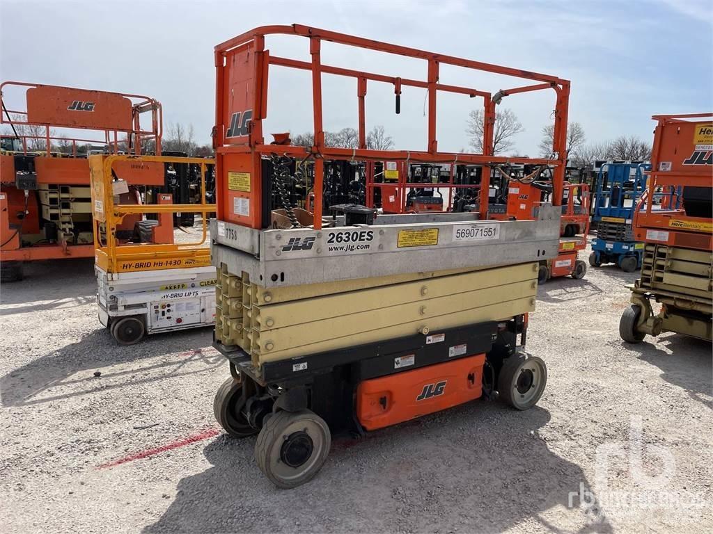 JLG 2630ES Saksilavat