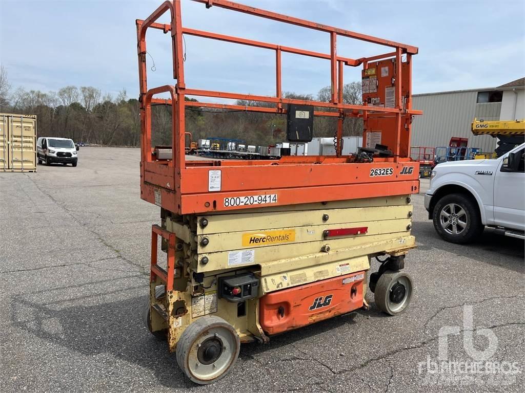 JLG 2632ES Saksilavat