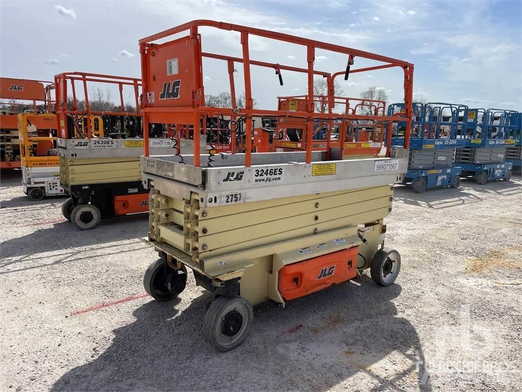 JLG 3246ES Saksilavat