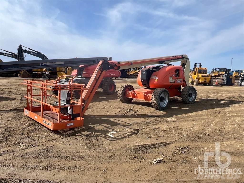 JLG 600AJ Kuukulkijat