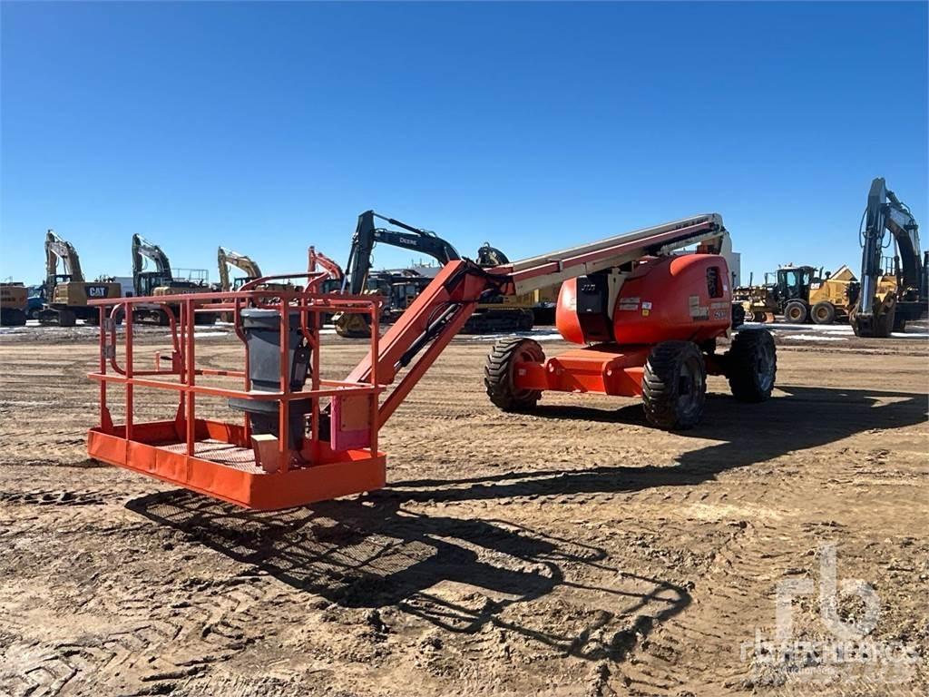 JLG 600AJ Kuukulkijat