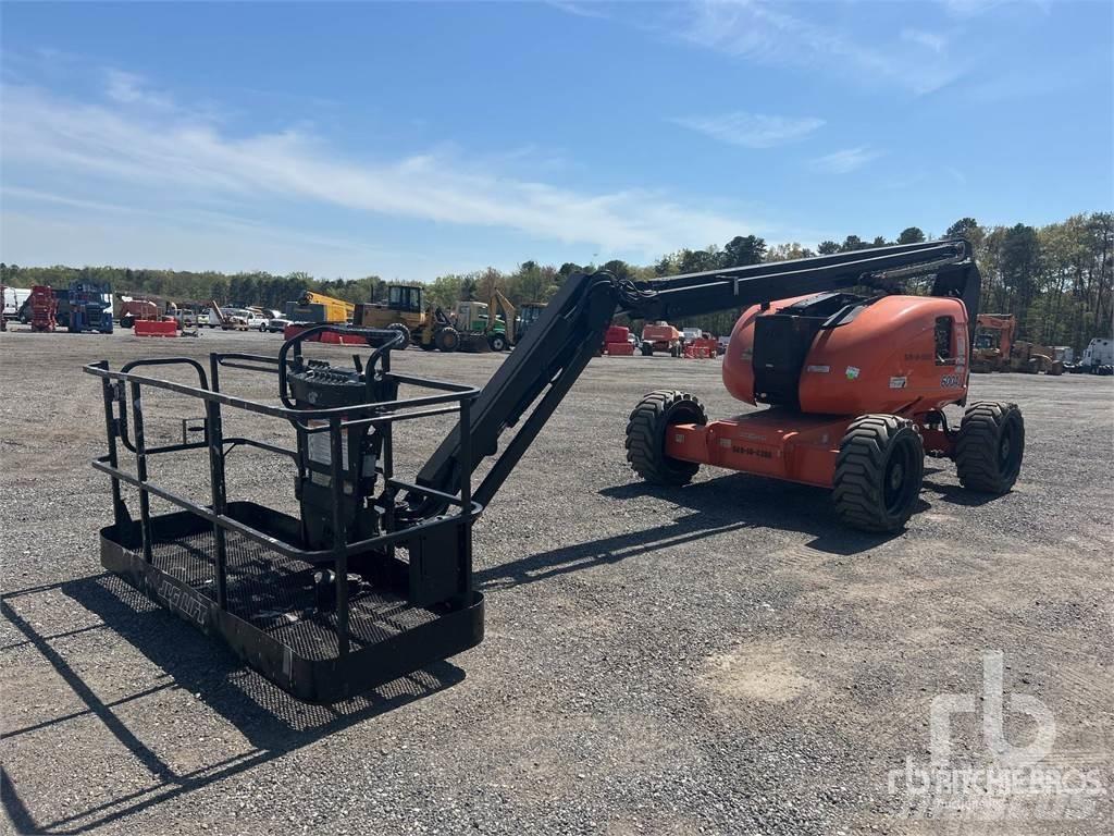 JLG 600AJ Kuukulkijat
