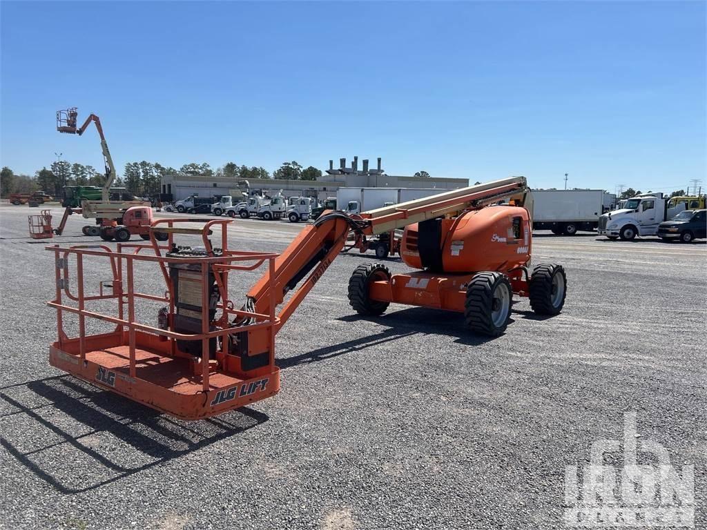 JLG 600AJ Kuukulkijat