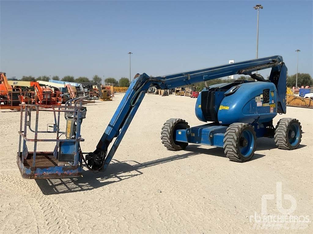 JLG 600AJ Kuukulkijat