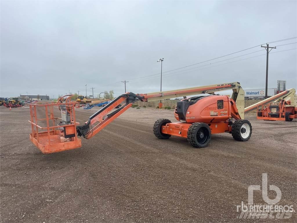 JLG 600AJ Kuukulkijat