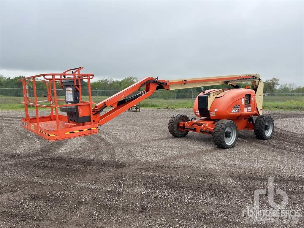 JLG 600AJ Kuukulkijat