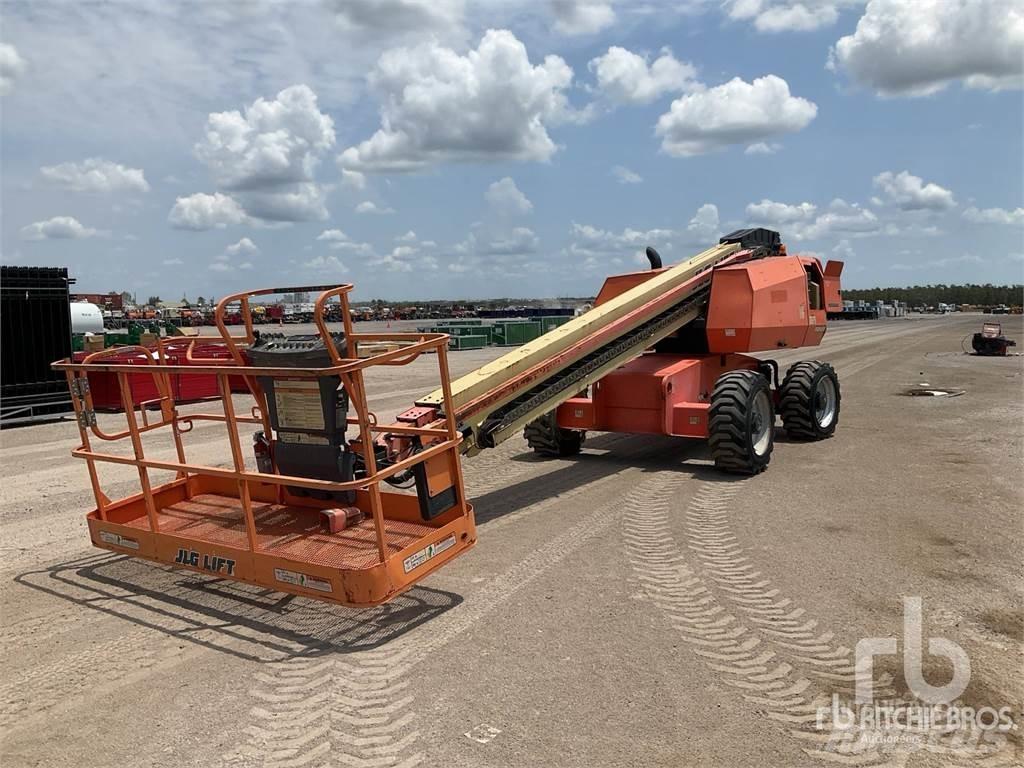JLG 600S Kuukulkijat
