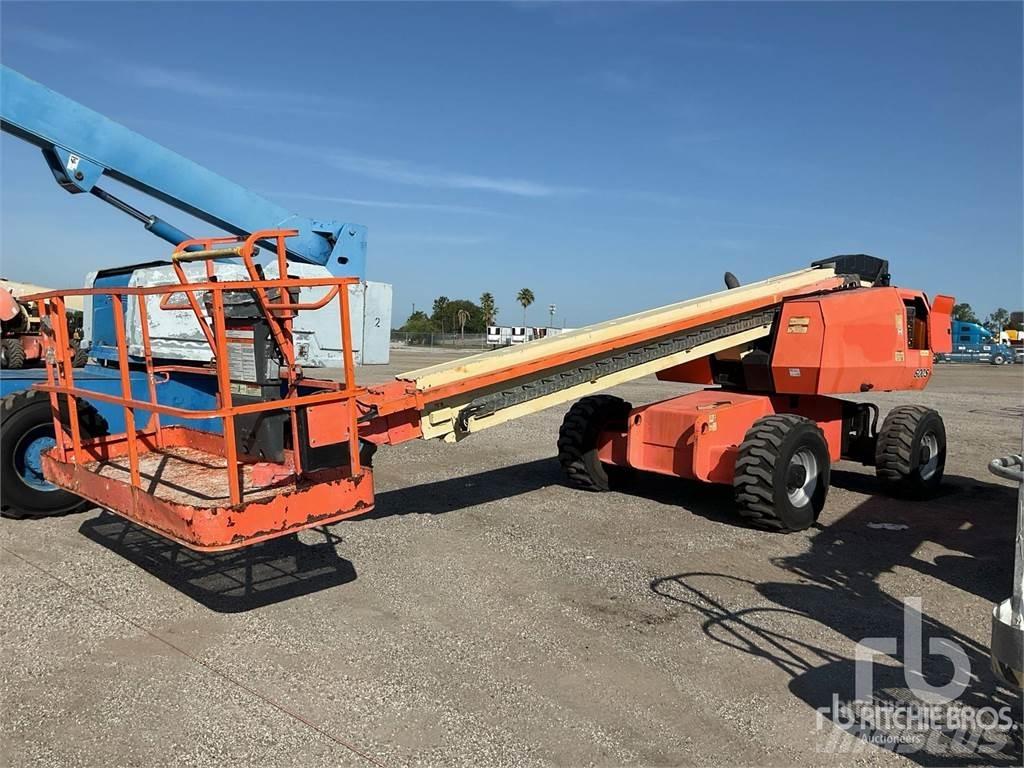 JLG 600S Kuukulkijat
