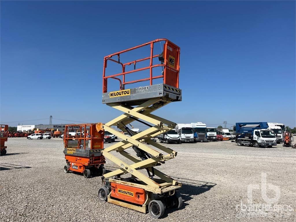 JLG 930ES Saksilavat
