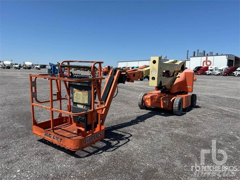 JLG E400AJPN Kuukulkijat