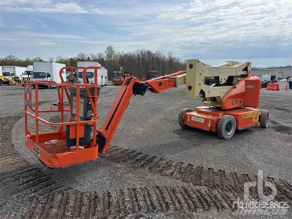JLG E400AJPN Kuukulkijat